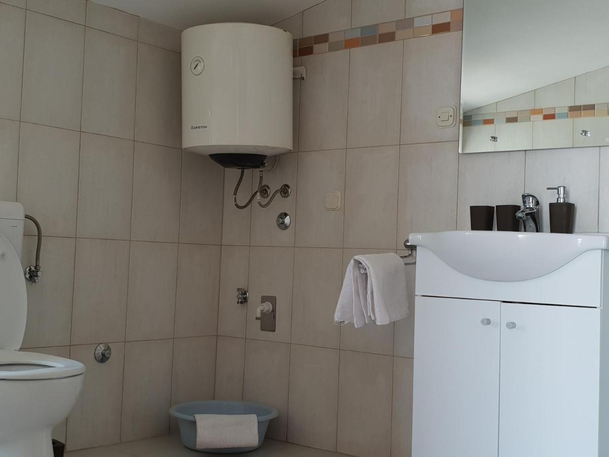 Apartmani Alfijo Klek Exterior photo